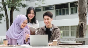 Read more about the article From Students to Professionals: How HRDF Training Improves Career Growth